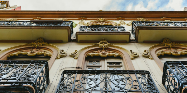 Rehabilitación y Restauración de Fachadas Valderrobres · Restauración de Fachadas Emblemáticas